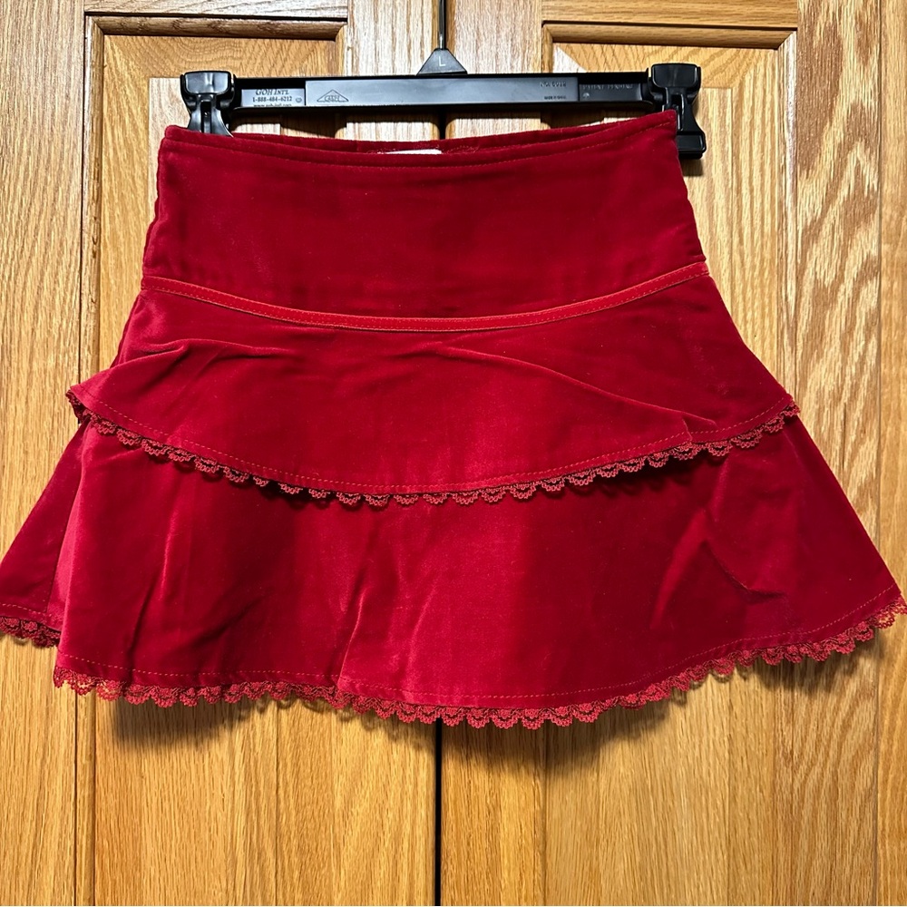 The Children’s Place velour (100% cotton) raffled skirt. For a girl size 6 .